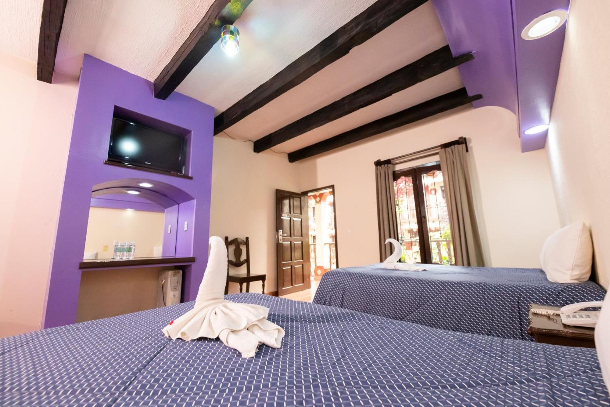Hotel D'Monica San Cristobal de las Casas Exterior photo